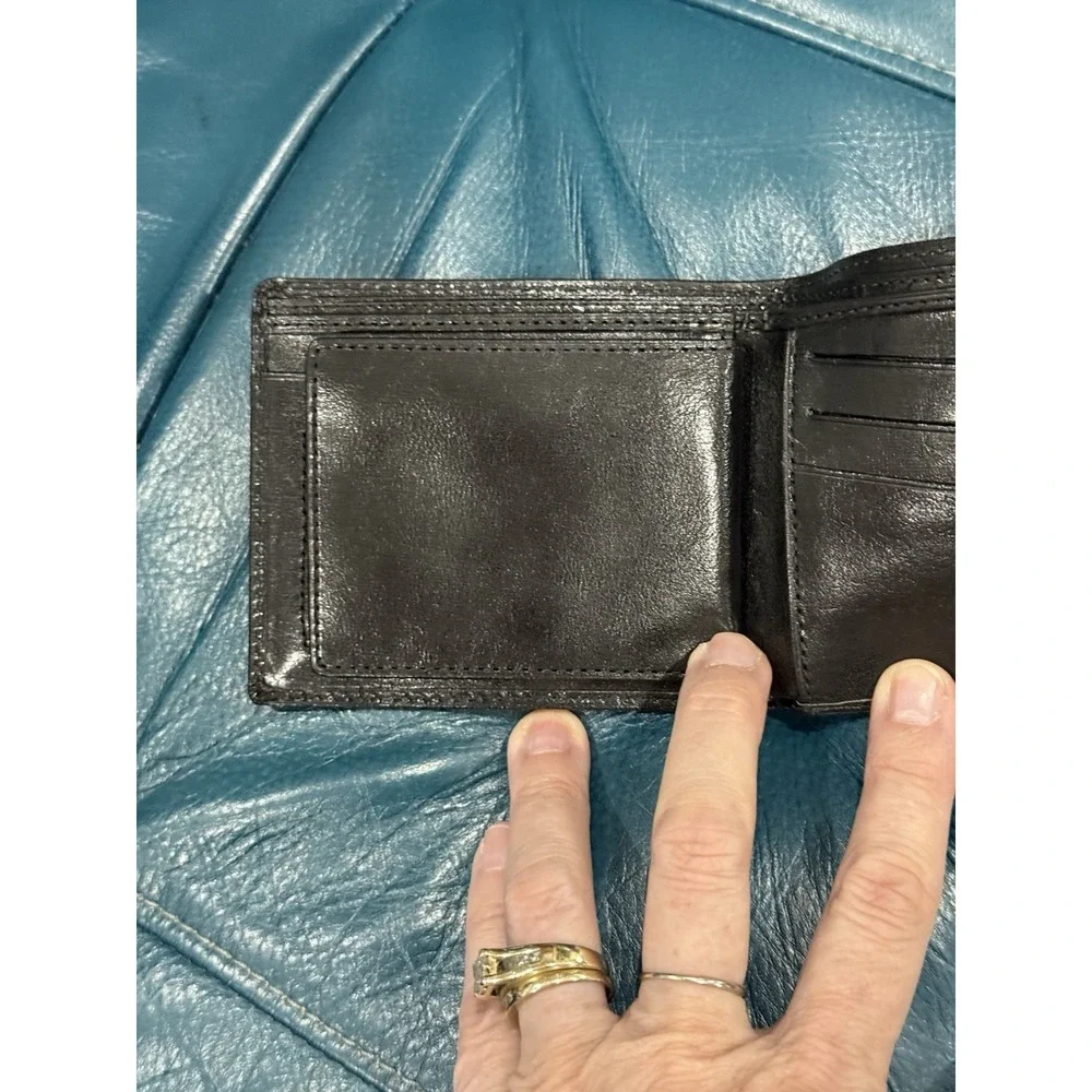 Men's Black Genuine Leather Bifold Wallet w/ Card Slots & ID Window Italy